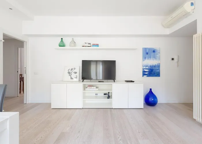 Lejlighed Guesthost - Navigli Modern With Balcony